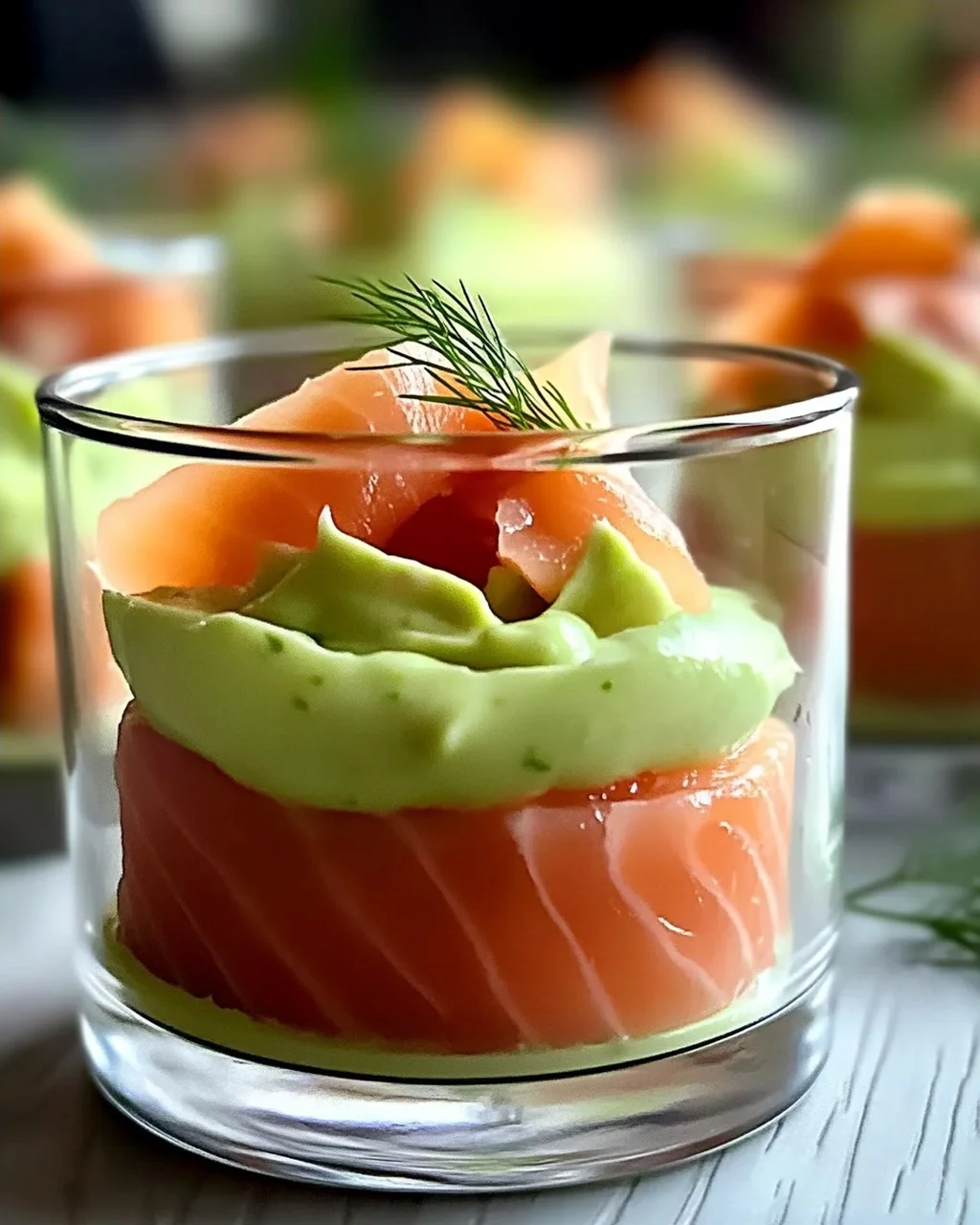 Verrine de saumon fumé et crème d’avocat irrésistible à Noël